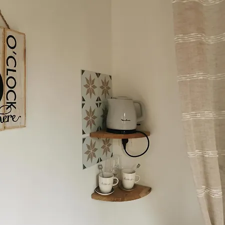 Au Poeme Du Chene, Independant, Calme, Parking Gratuit Bed and Breakfast